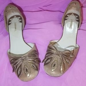 Cute gold flats